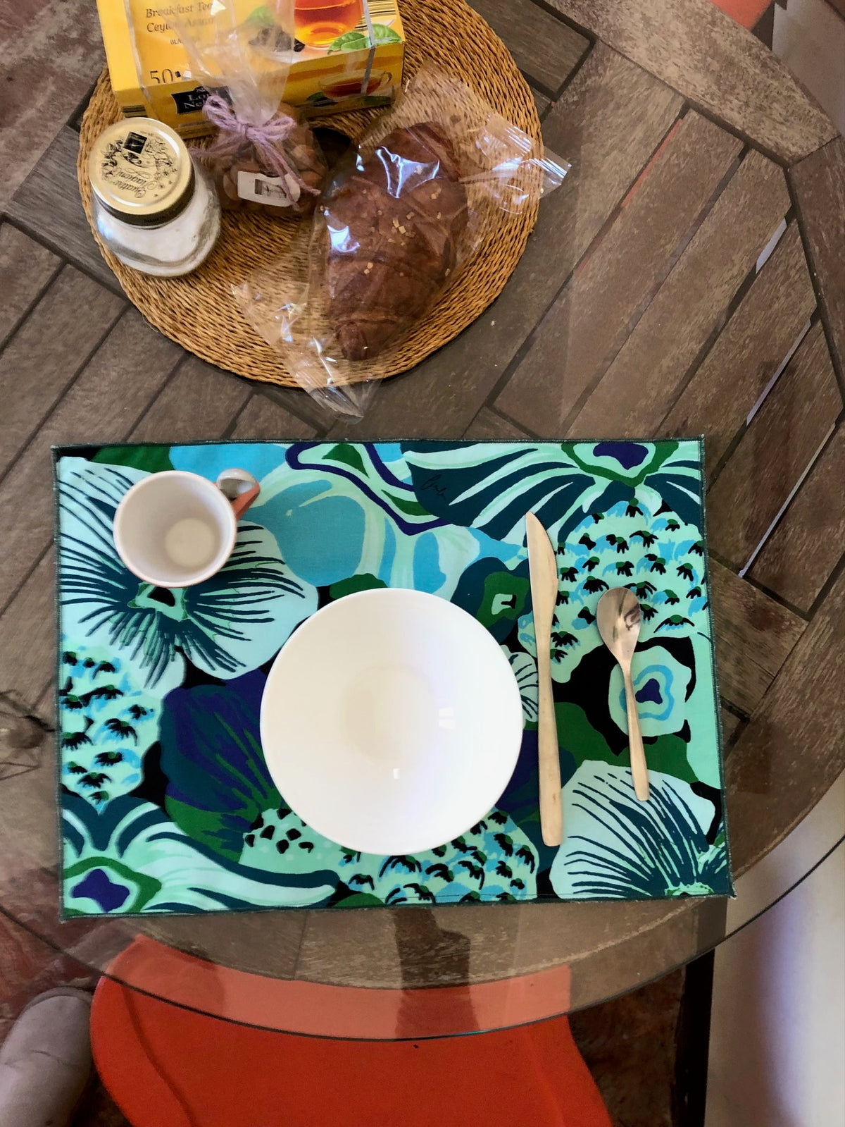 Set Di 4 Tovagliette Primavera Piante Fiori Disegnato A Mano Set Di 4 Tovagliette Primavera Piante Fiori Disegnato A Mano