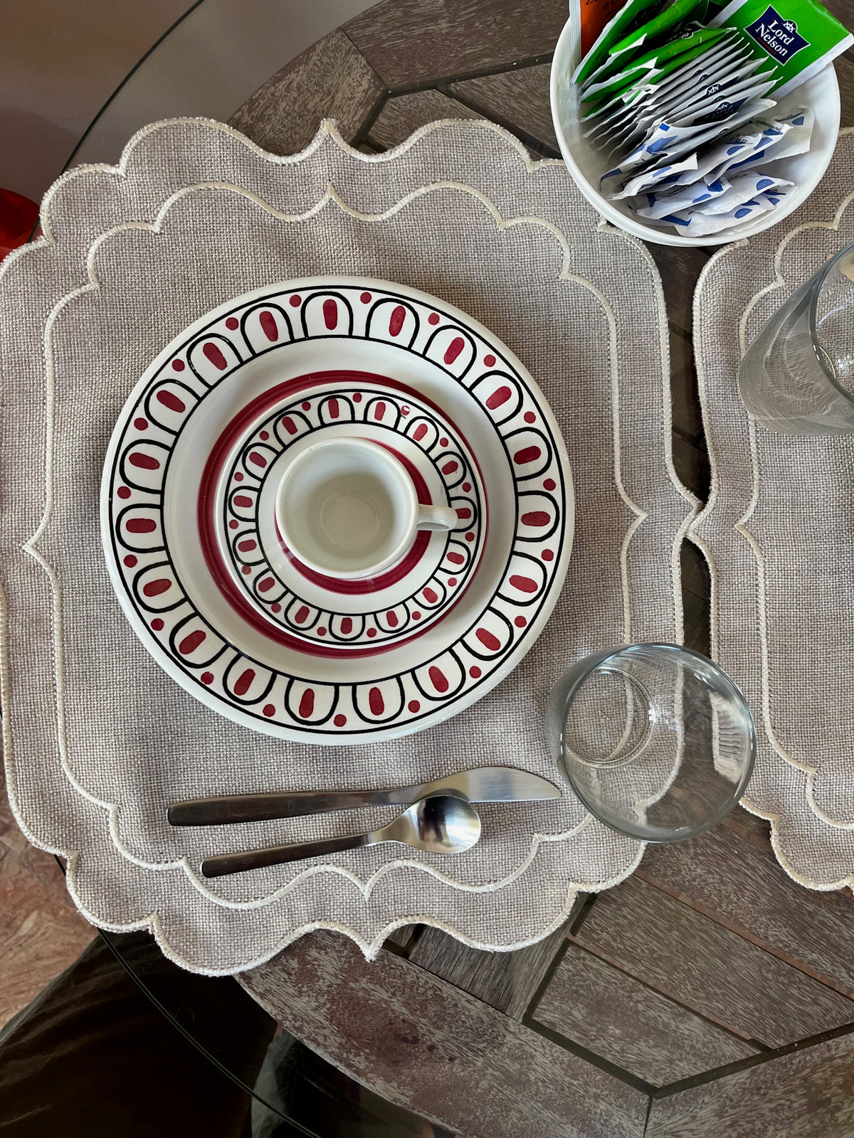 Tovagliette americane in 100% Lino ricamato Made in Italy  lavabili cm 40x cm 30